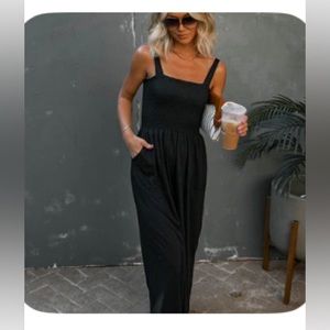 NWOT Vici Jumpsuit- Mattea Smocked Pocketed